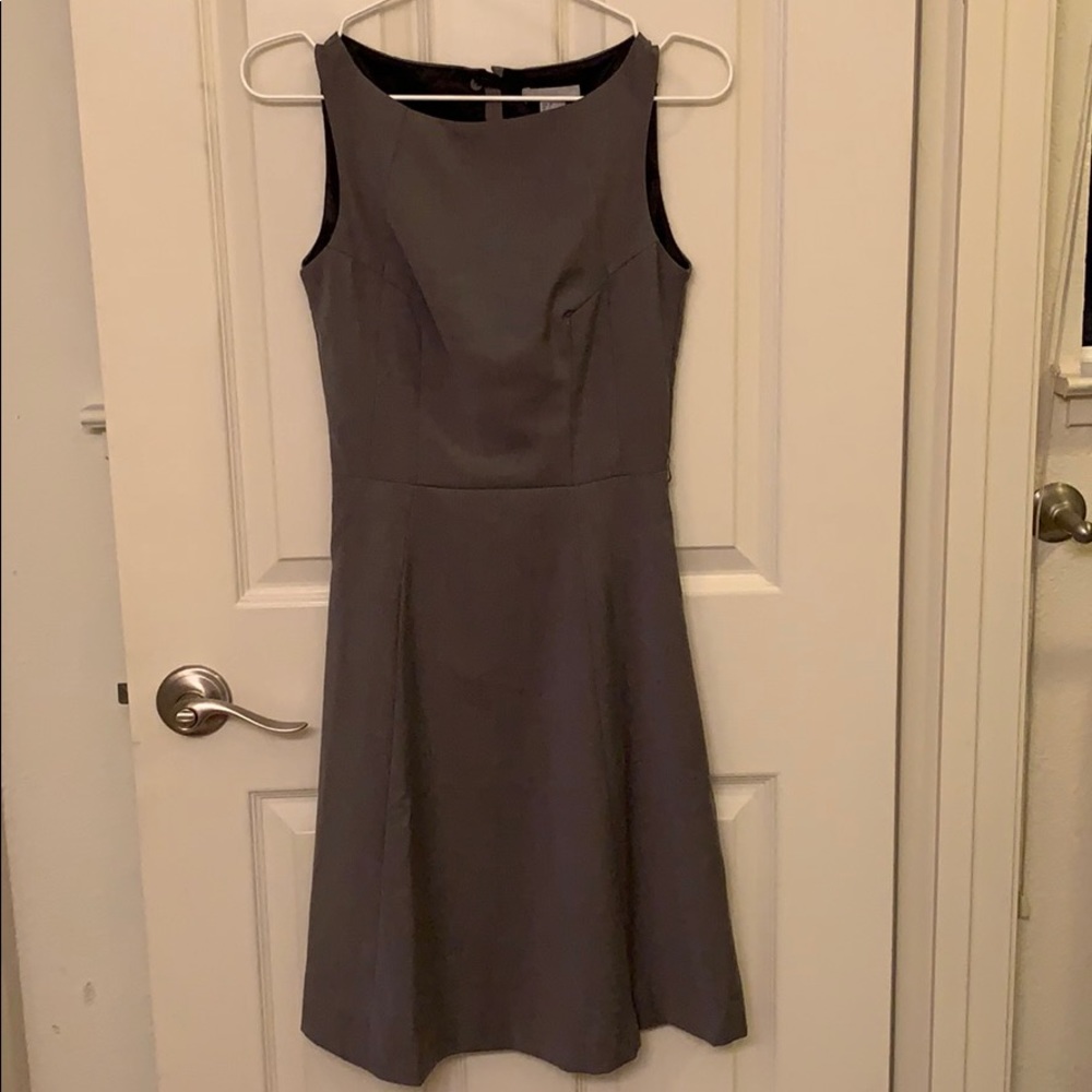 H&M grey dress.